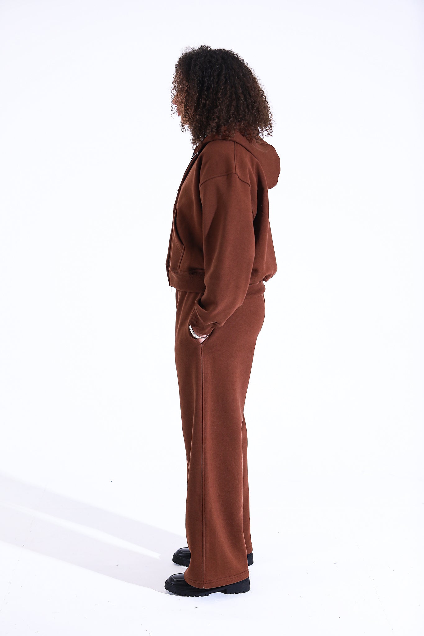 BROWN CLOUD SWEATS