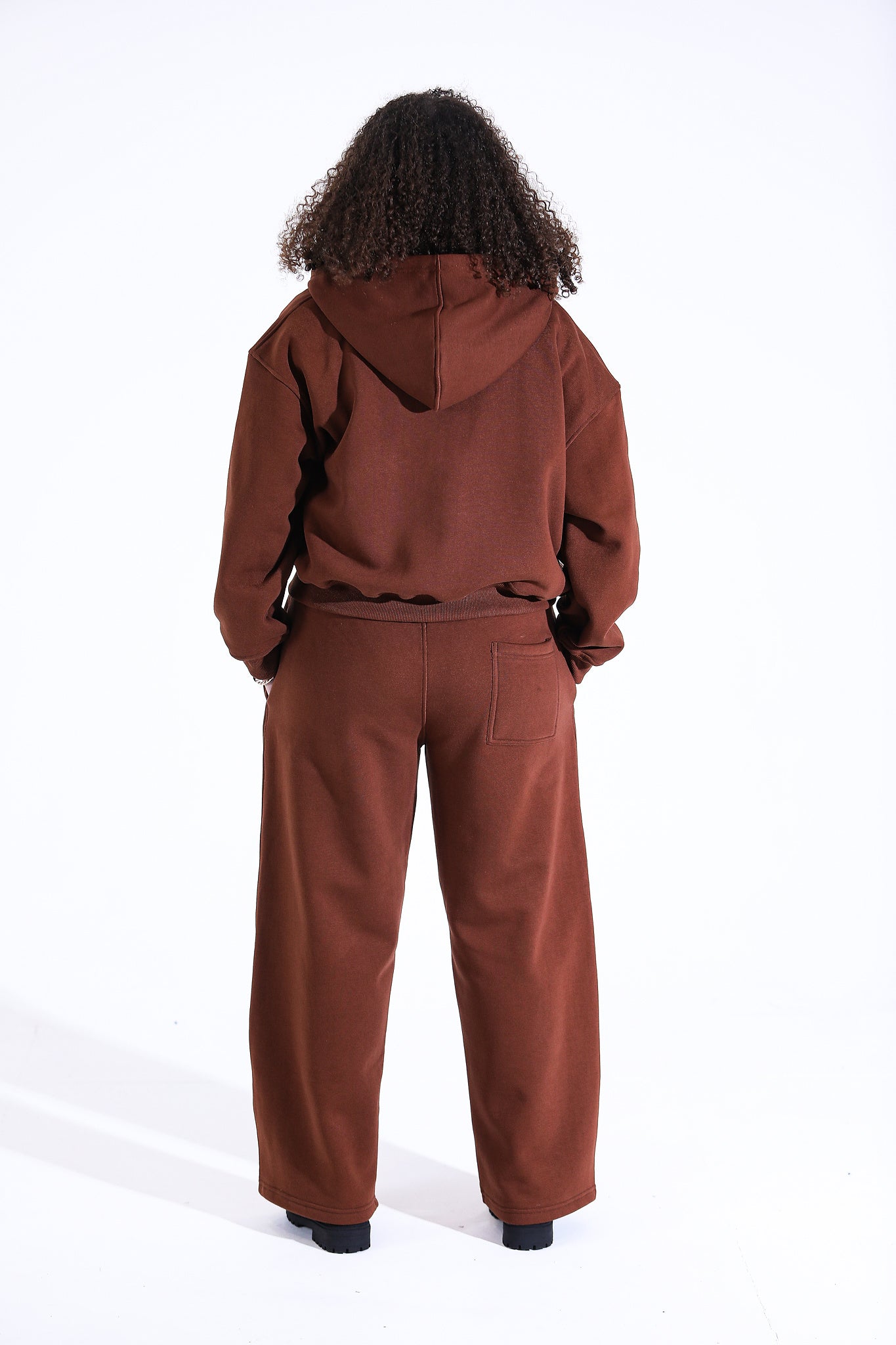 BROWN CLOUD SWEATS
